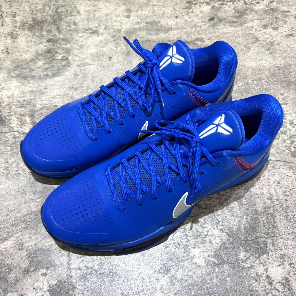 Nike Zoom Kobe 5 Protro Dodgers IO6256-400 blue sneakers viewed from above