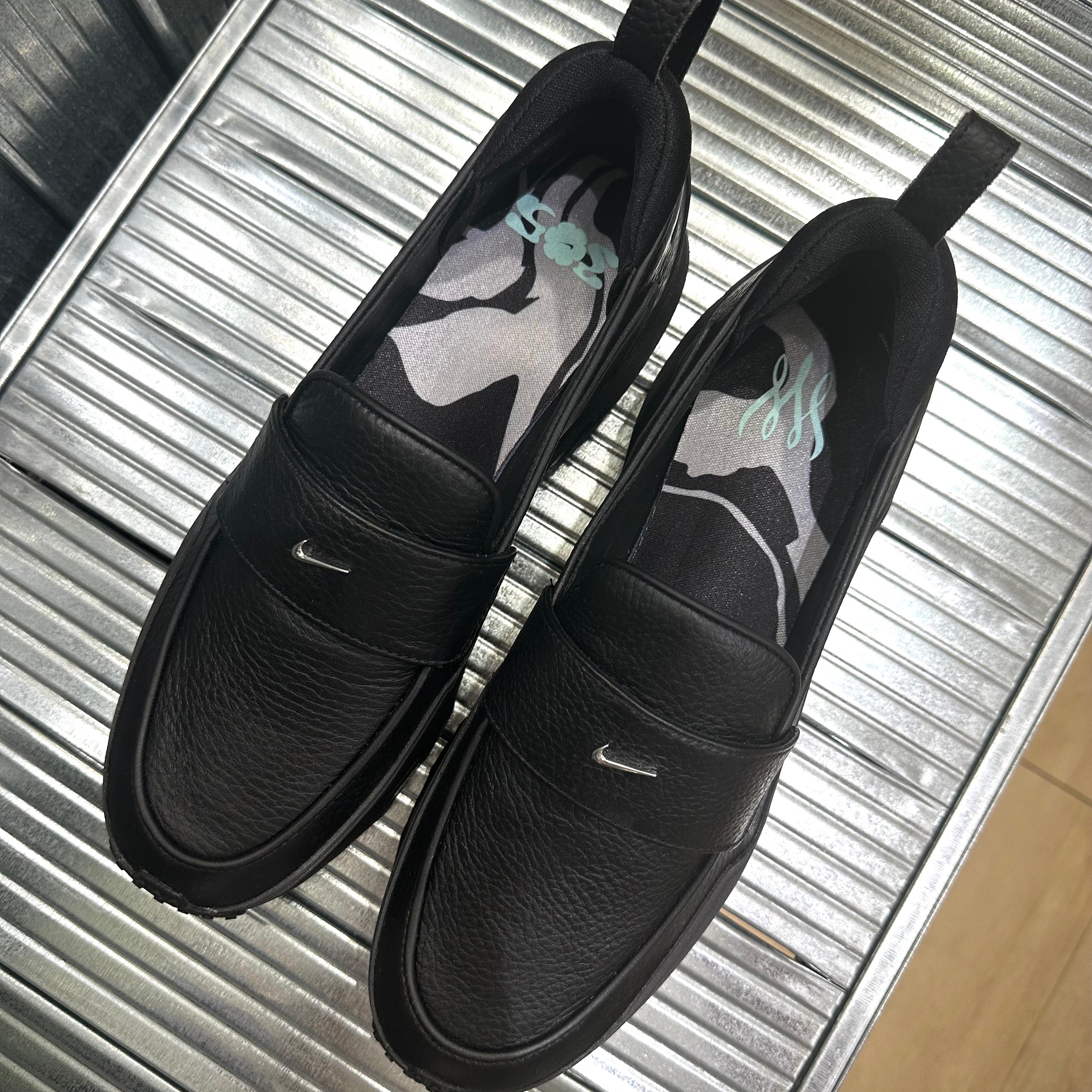 Nike Air Max Phenomena x Serena Williams Design Crew - Triple Black (Women) HJ4400-002