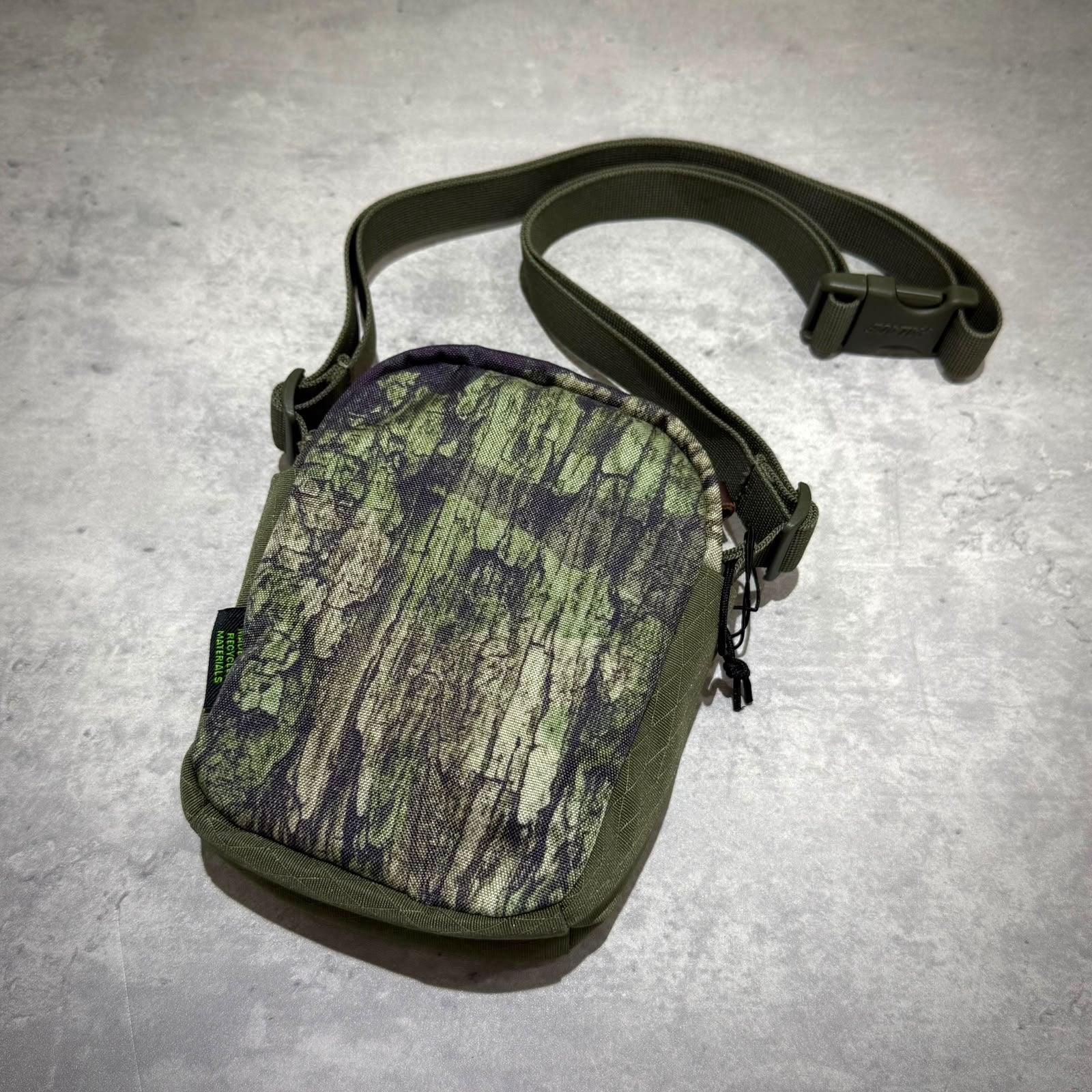 現貨 Palace Cordura Tri-Shot Bag - Forest DPM