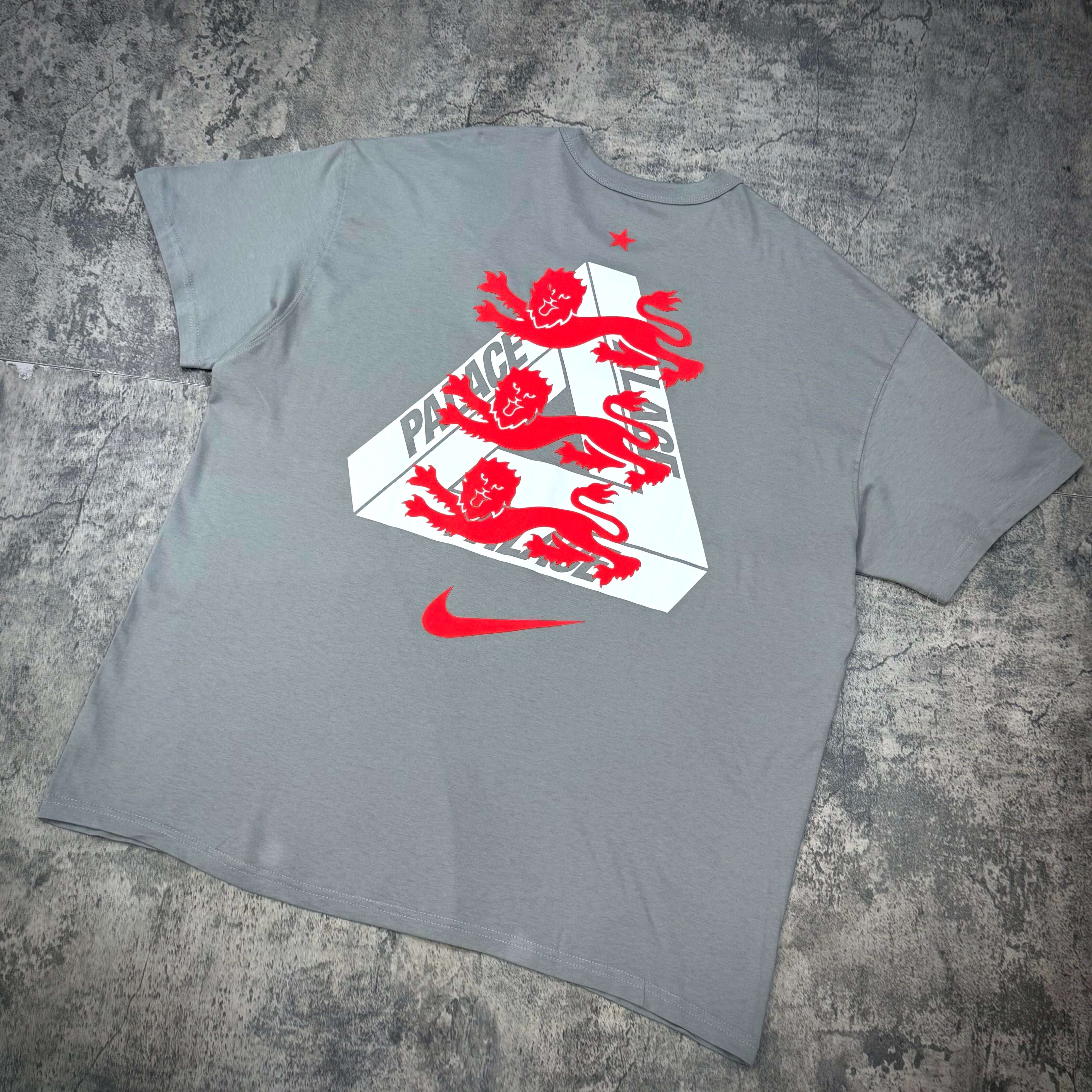 Palace x Nike England Tee | In stock