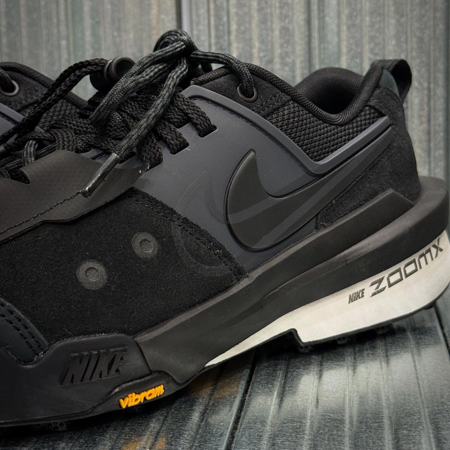 Sacai x Nike Zegamadome SP - Black Sku: HQ8618-001 