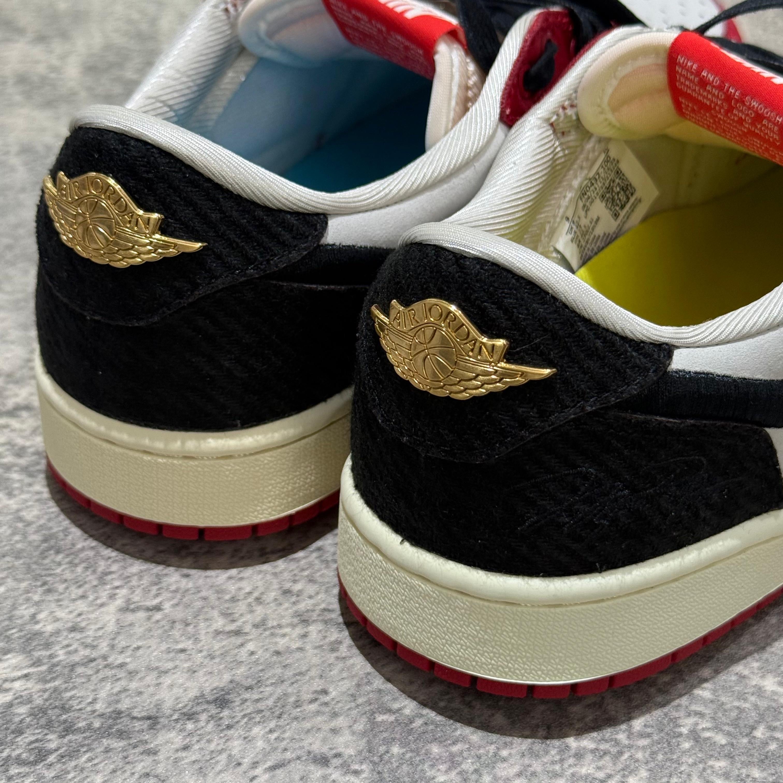 Trophy Room x Air Jordan 1 Retro Low OG SP 'Rookie Card - Away'