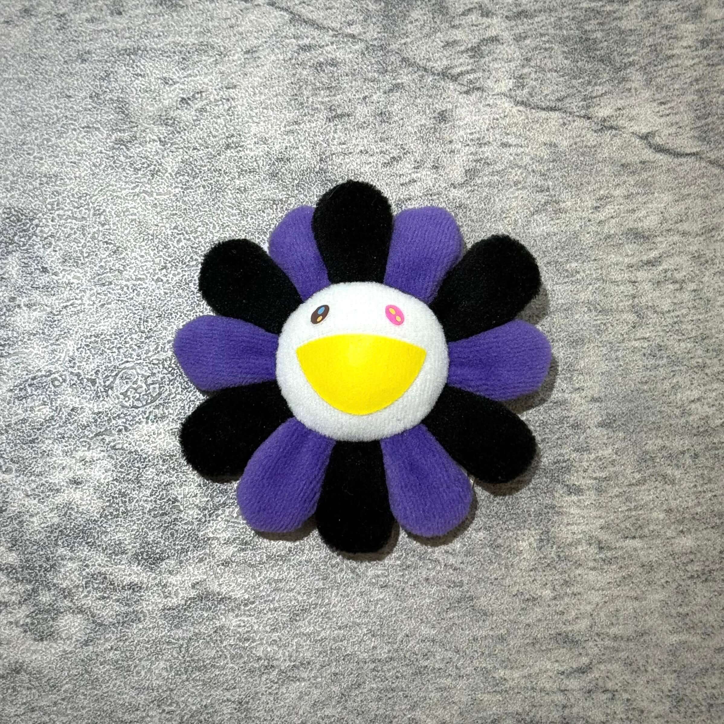 現貨 村上隆 Takashi Murakami Flower Plush 8cm Pin 扣針鎖匙扣
