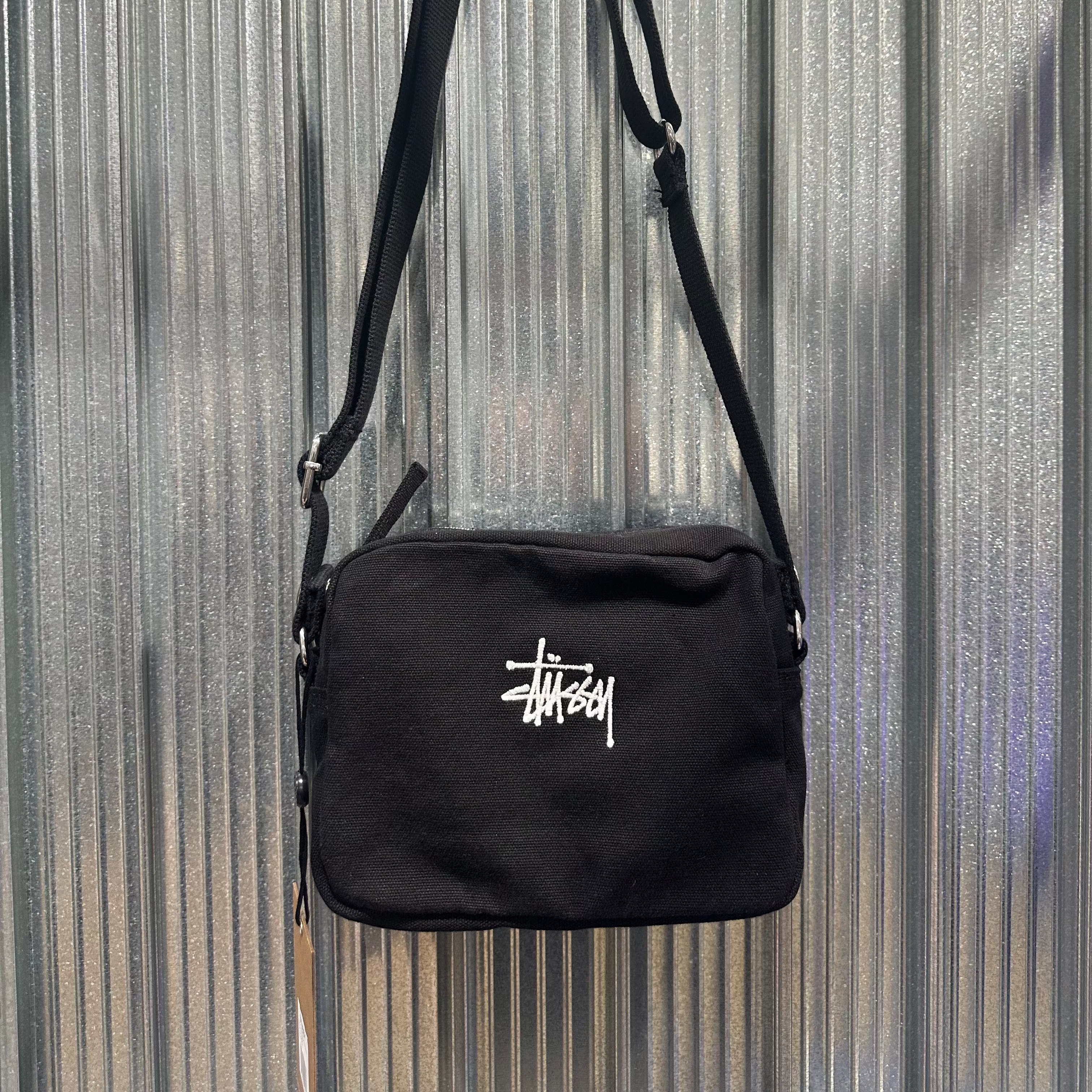 Stussy 帆布側掛包 - 黑色
